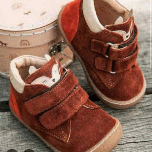 Premières chaussures légères